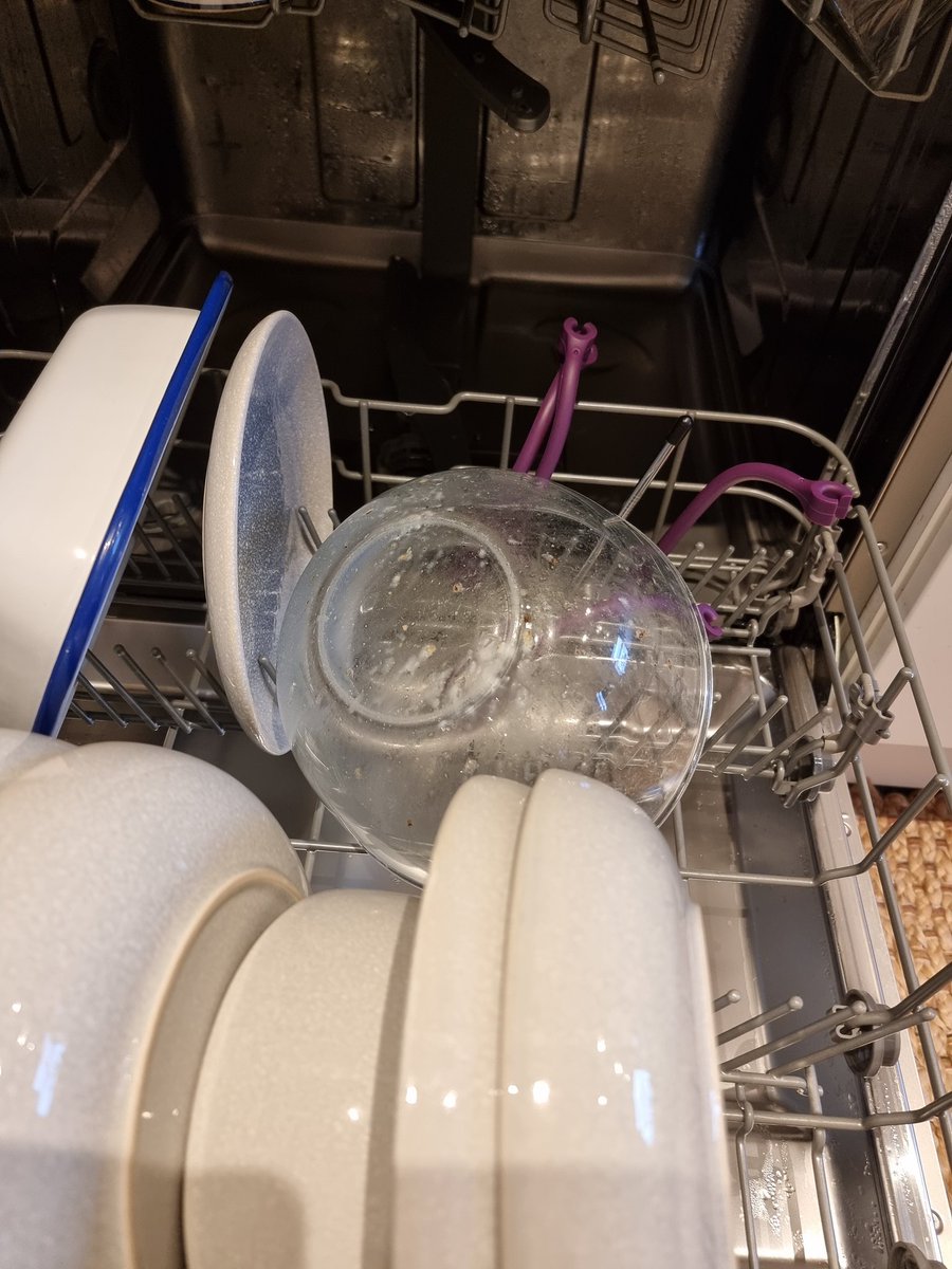KimCroskery's tweet photo. Dear @SamsungUK - please can you explain to me why my dishes are coming out of my quite expensive and relatively new dishwasher almost as dirty as they went in, costing me money to run the machine again to try to actually clean half the items? https://t.co/5GmLcaoxue