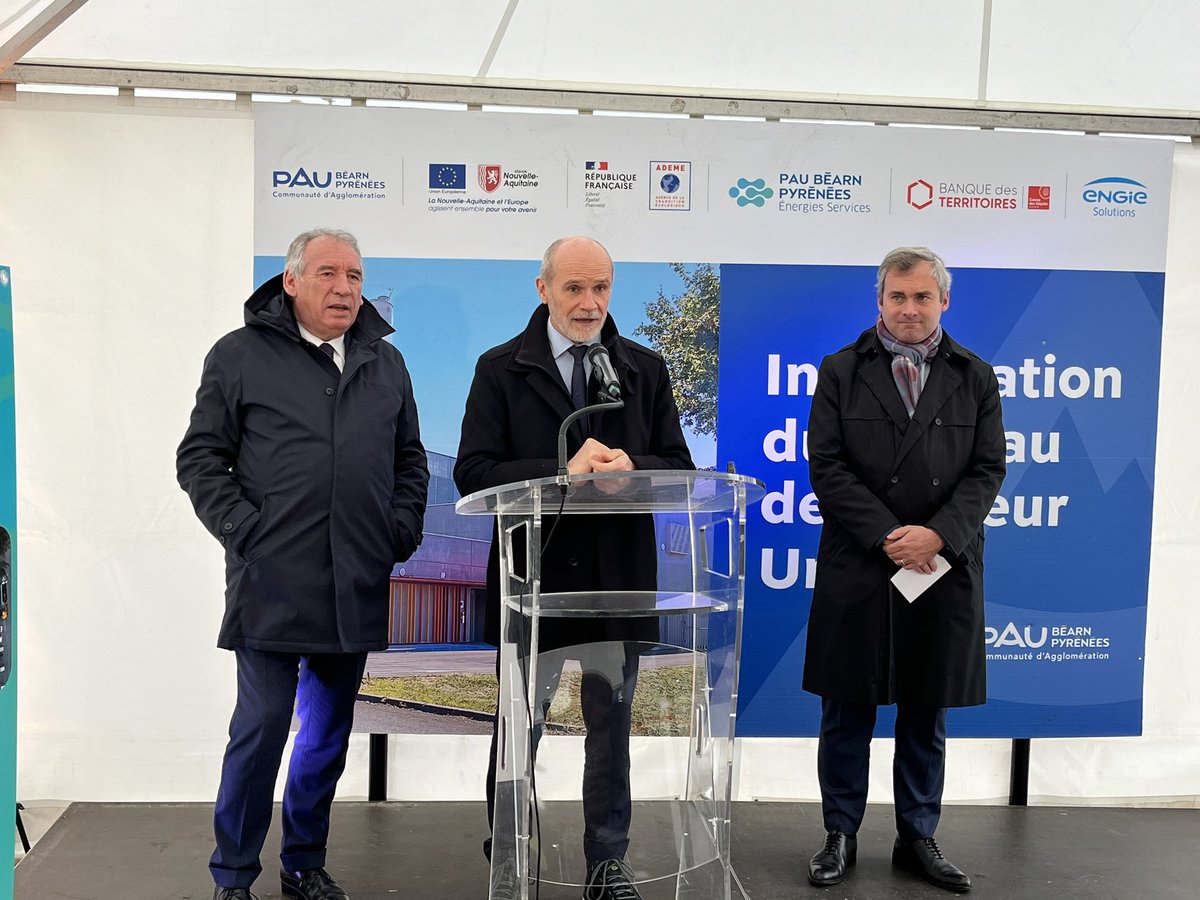 SabineDevynck's tweet photo. @ENGIEgroup @ENGIEsolutions 
Inauguration du RCU communauté d’agglomération Pau Béarn Pyrénées 
@YannRolland_ en présence de François Bayrou #transitionenergetique #netzerocarbon https://t.co/ay659JfV25
