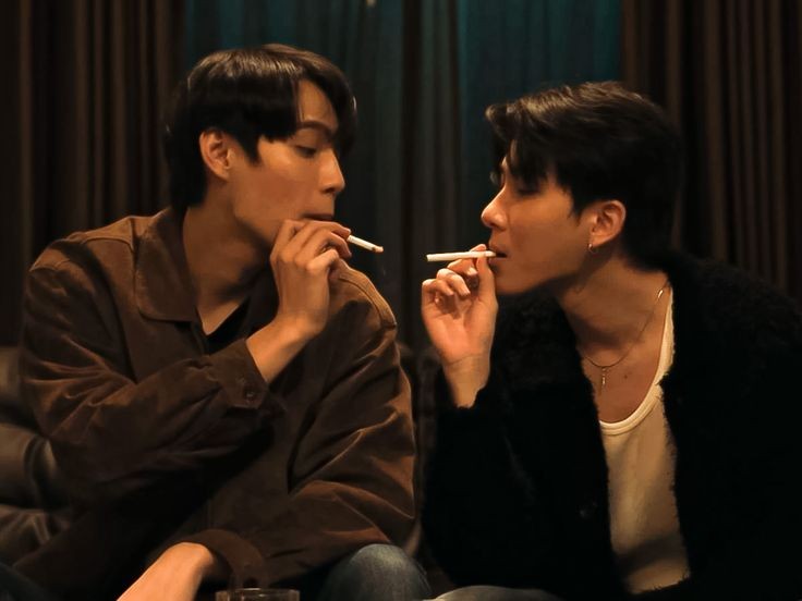 firstmineiro's tweet image. ✦ monte seu outfit – only friends ver.