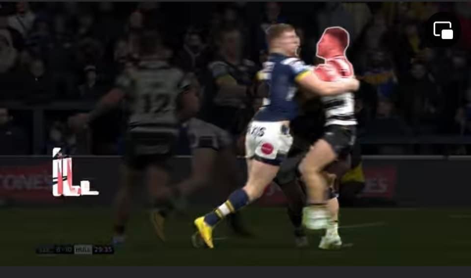 Banko_10's tweet photo. @TheRFL Be just tig and pass soon! To class this as a dangerous tackle is daft 🤷🏻‍♂️ https://t.co/ZFtmXc99aY