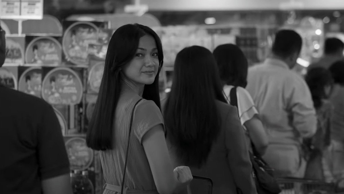 JESEDEF adalah film Indonesia terbaik tahun ini ❤️ 

Film komedi romansa meta (film dalam film) berisi surat cinta terhadap filmmaking dan pecinta film, sekaligus sindiran terhadap sikap para pelaku industri serta penontonnya dengan cara yang cerdas sekali.

Di antara banyak