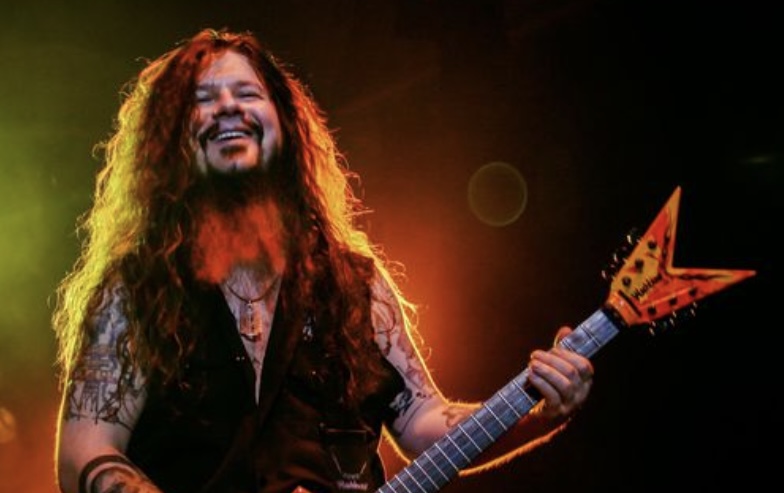 19 years have passed since @dimebagdarrell was tragically taken. Thanks to all of you for keeping his memory alive!

📷: Chad Lee
#dimebagdarrell #gonebutneverforgotten
#forevermissed