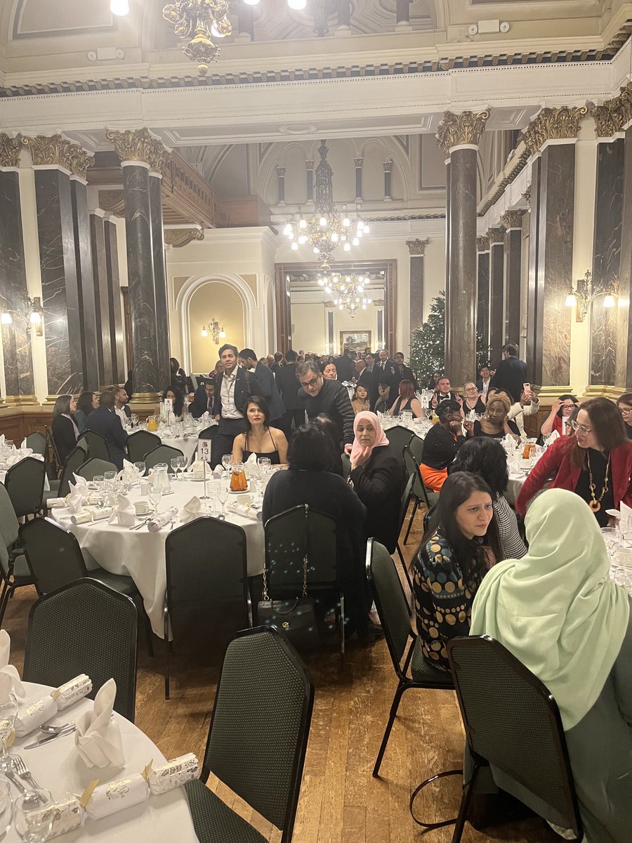 sitenroy's tweet image. BMEC Eye Centre Bicentenary conf and gala dinner 📢🥳. A fantastic mix of seniors and juniors. Realised that Birmingham Town Hall is 50 yrs. younger than our own Eye Hospital ☺️. An honour to join as a ‘non-eye’ surgeon. Well organised and delivered 🥂👍👏🏻.@SWBHnhs.