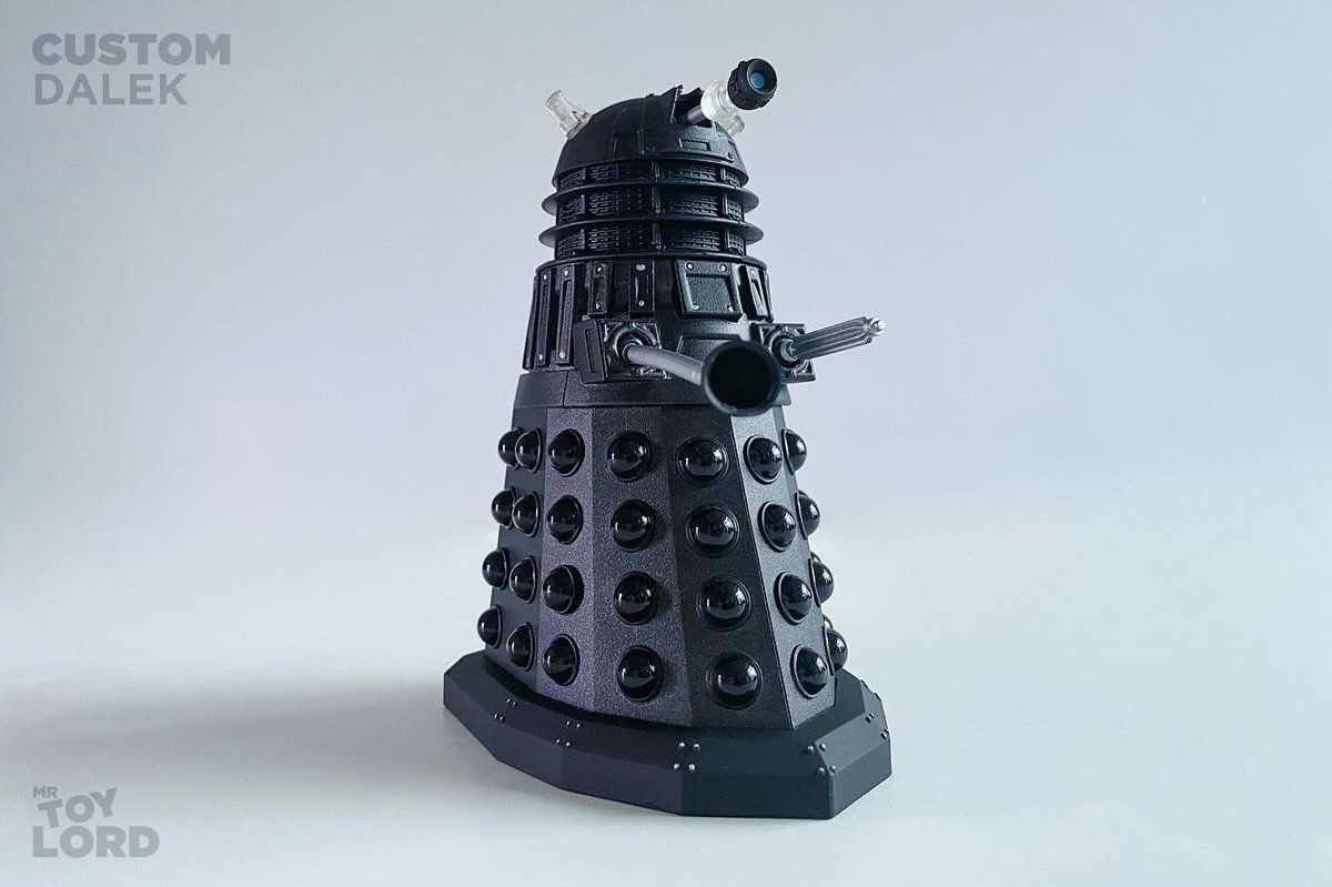 MrToyLord's tweet photo. CUSTOM DALEK
Each month of 2023 I am showcasing one of my custom figures.
Today’s figure is a reimagined Genesis Dalek. Any questions, just ask.
—
#CustomDalek #Dalek #GenesisDalek #NewSeriesDalek #DoctorWho #ToyPhotography #MrToyLord https://t.co/ags7BB0As6