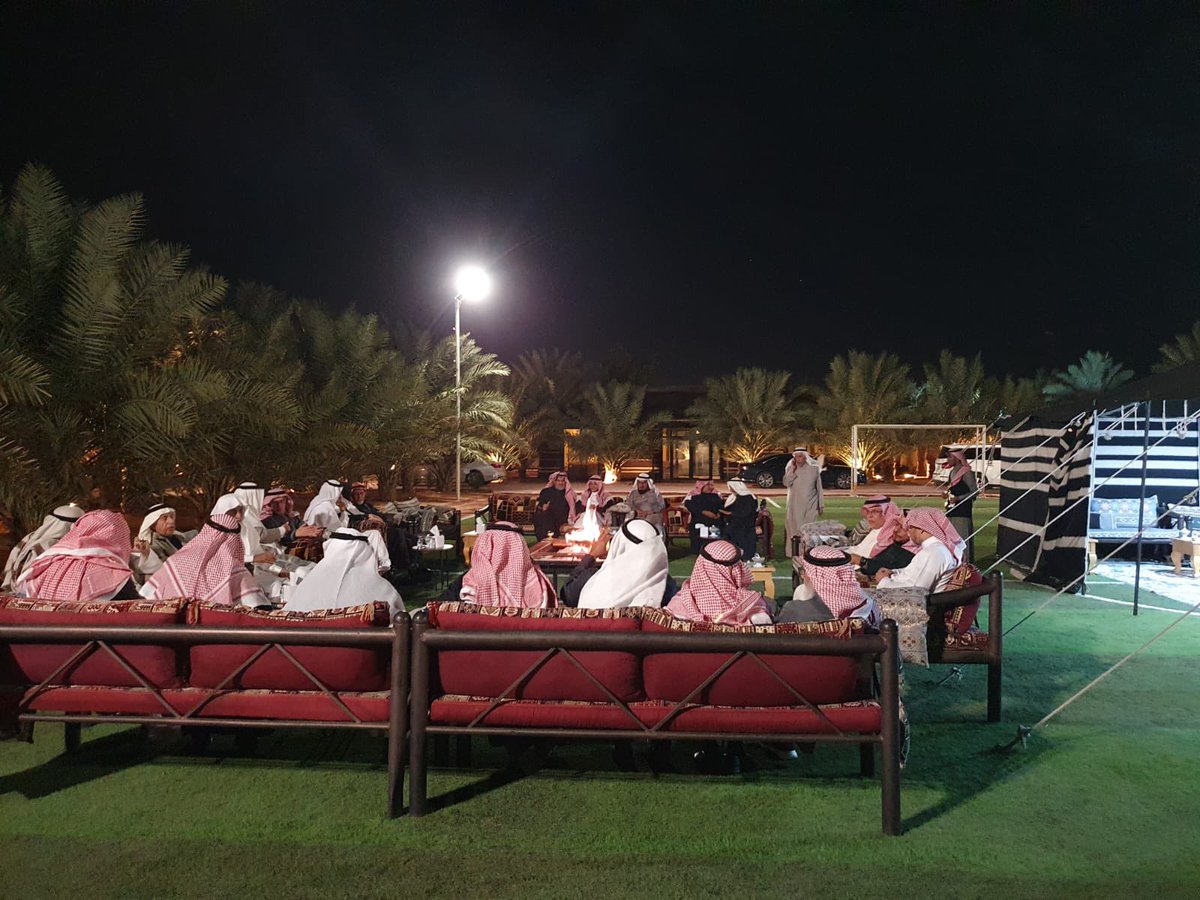 الحمد لله الذي بنعمته تتم الصالحات ، اللقاء الخامس لقيادات #المؤسسة_العامة_لتحلية_المياه في عصرها الذهبي لفترات التأسيس وما بعدها والذي تم في الرياض يوم الخميس الموافق السابع من ديسمبر 2023 ، استضافة كريمة من معالي المهندس عبدالله بن عبدالرحمن الحصيّن وزير المياه والكهرباء السابق