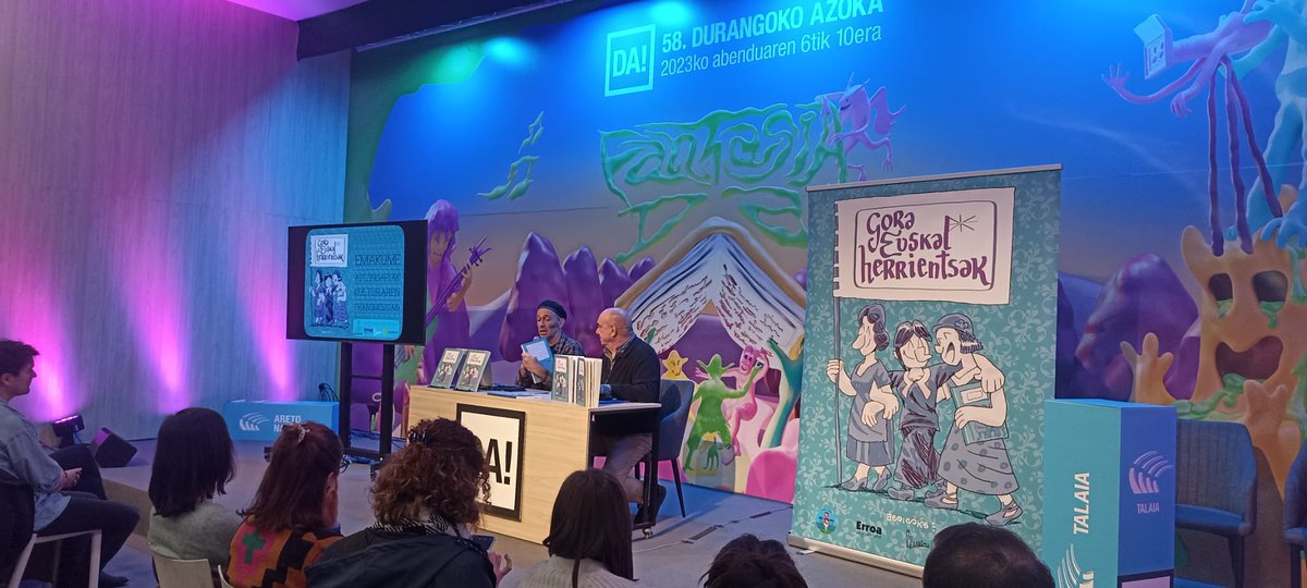 Asisko Urmenetak “Gora Euskal herrientsiak” saiakera grafikoa aurkeztu du. Aretoa jendez lepo beta da Asikoren azalpenak entzuteko. Guk ere jaso ditugu eta hemen dituzue entzungai.
#58DA

bilbohiria.eus/71826