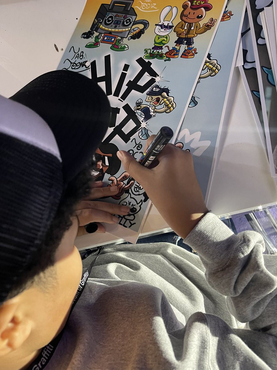 tabtoonz's tweet photo. Day 2 of Art week https://t.co/V8fcjXv3UN