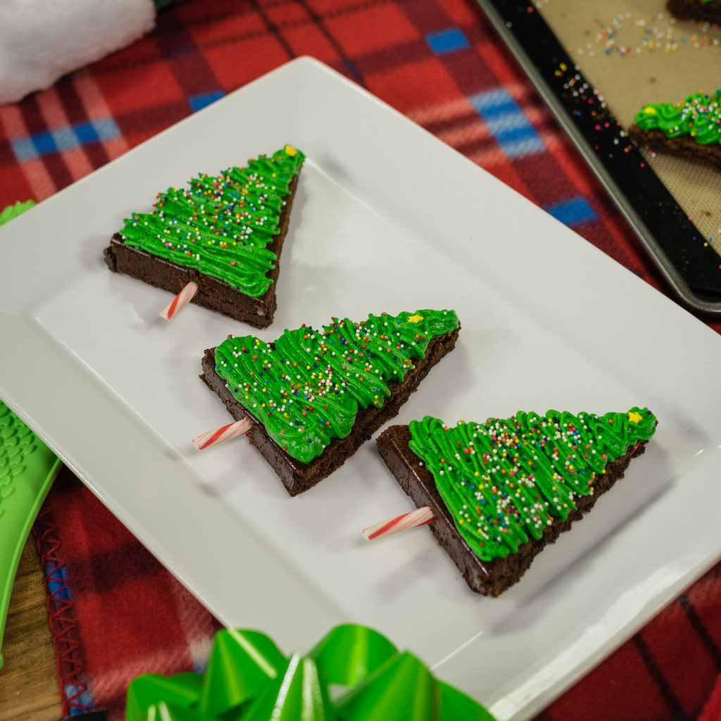 Celebrate National Brownie Day with a festive twist—try our Christmas Tree Brownies recipe! 🎄

magicalbutter.com/blogs/holiday-…

#homemade #fromscratch #magicalbutter #magical #makebetterbutter #madewithmagical #makeitmagical #herbal #cookingwithherbs #easyrecipe #viral #foodie #cooking