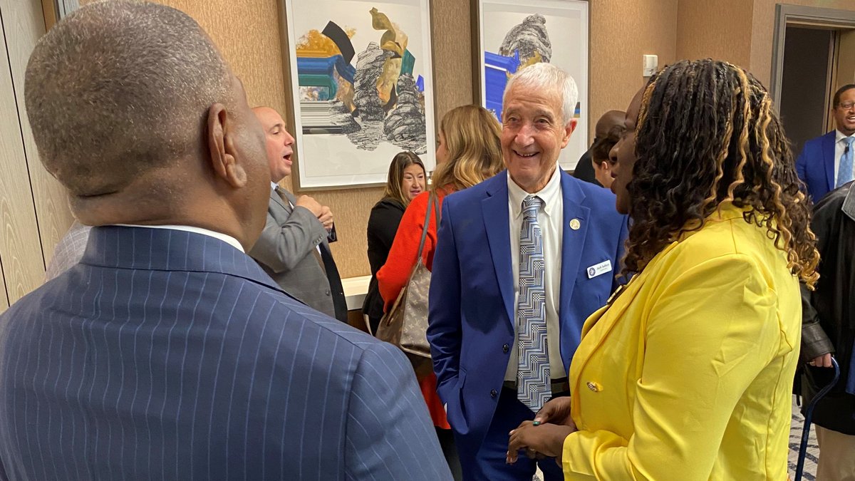 CMBerdettaHodge's tweet photo. Another successful #StateofTheCity for @mayorcoreywoods and @Tempegov! Thanks to all the dignitaries who attended and thanks to @tempechamber for organizing this wonderful gathering at @OmniHotels in #Tempe! Our city's future is strong and bright! #SOC23 https://t.co/hbBnpIdSay