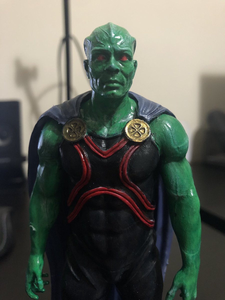 I know it’s not a action figure but a statue but still from now on I have Zack Snyder’s Justice League @snydercut Martian Manhunter! Link for 3D file and how to paint it video on my YouTube channel. Channel link in the bio. I did my best Mr. @HarryJLennix ! I hope you’ll like it!