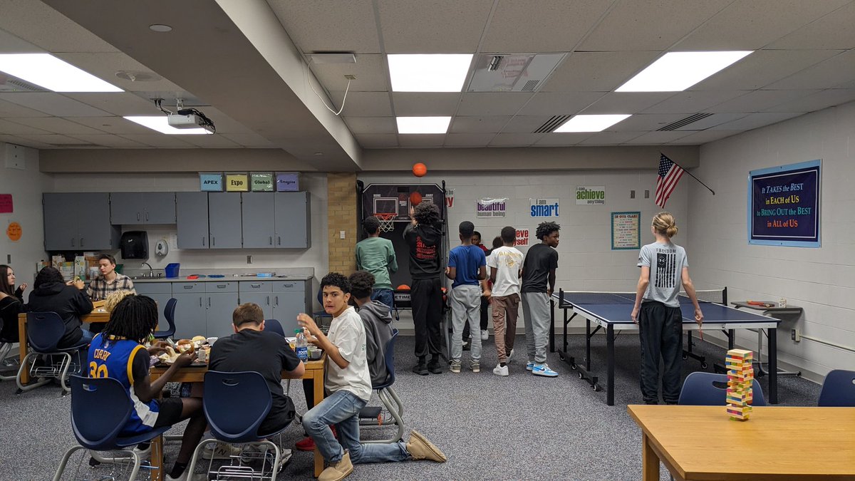 Mr. Ullrich tweet media