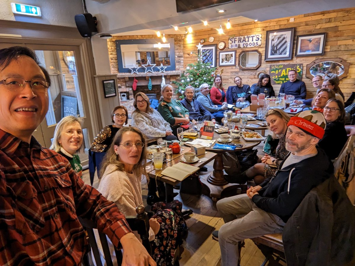 Christmas cheer in abundance at today's SBC meetup. But #Surbiton's SMEs are seriously jolly all year round! 🤶 🧑‍🎄 🎅 Compliments of the season to one and all!
