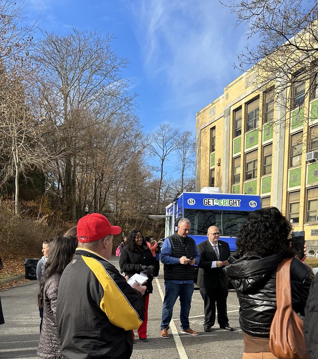 Karen D. Stern (@ksternham) on Twitter photo <a href="/PSD_CTE_ARTS/">Ricardo Pimentel</a> <a href="/CityofPawtucket/">City of Pawtucket RI</a> <a href="/PSDRI_Schools/">Pawtucket School Department</a> <a href="/RIDeptEd/">Rhode Island Department of Education (RIDE)</a> Great food truck ribbon cutting event at Shea HS <a href="/PSD_CTE_ARTS/">Ricardo Pimentel</a> <a href="/CityofPawtucket/">City of Pawtucket RI</a> <a href="/PSDRI_Schools/">Pawtucket School Department</a> <a href="/RIDeptEd/">Rhode Island Department of Education (RIDE)</a> Great food truck ribbon cutting event at Shea HS
