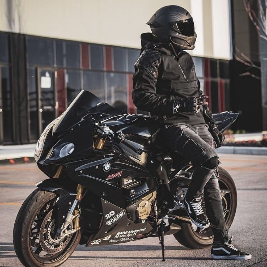 CryptoMotoApp's tweet photo. On the asphalt, my bike and I dance a dance of elegance. The road is my stage, and every curve is an opportunity to shine with style ποΈππ»
.
.
#CryptoMotoApp #CryptoMoto #BikerLife #Rideforlife #Bikerlife #RoadTripAdventure #BikerCommunity #travel #MotorcycleEnthusiast #motoapp https://t.co/Qlc9EByiod