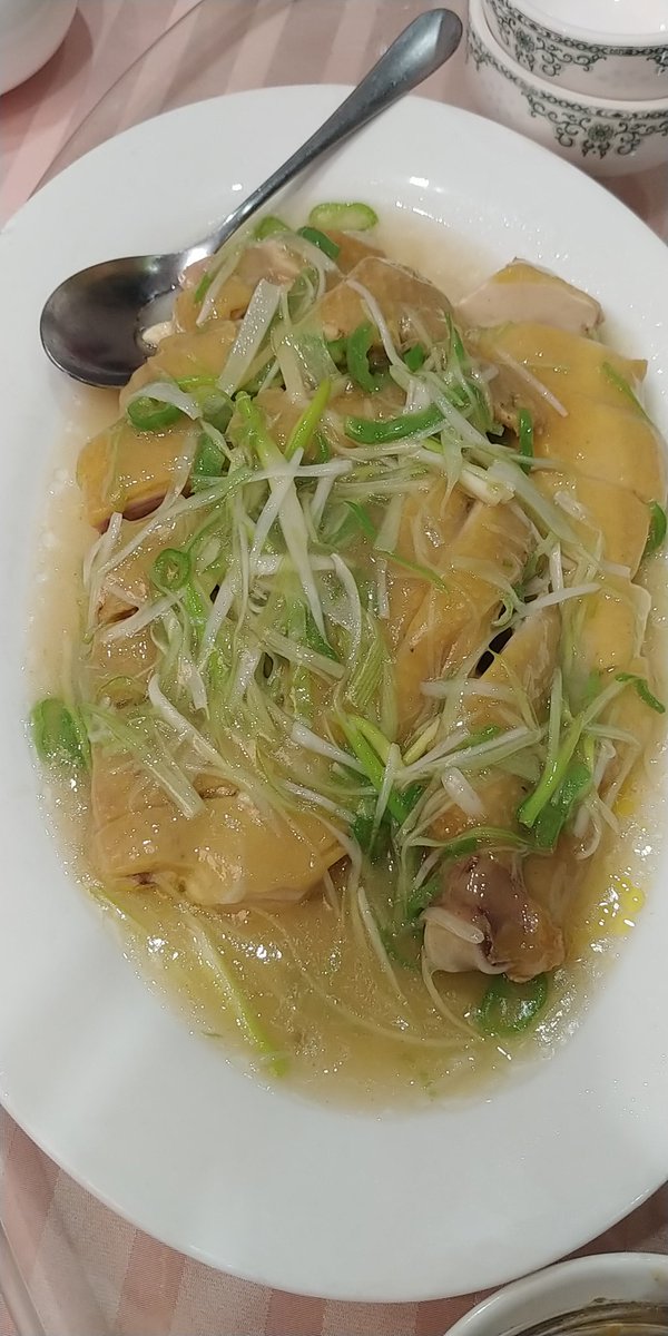 GoodShibu's tweet photo. Enjoyed dim sums at Lake Pavilion Restaurant in Queens, NY (part 2 of 3)
Here are some of my favorite traditional dishes:
Ha Moon Chow Mei Fun (added shrimp and no curry)
Steamed Chicken w/ginger & scallions
Fried Tofu
Pork Blood
#foodie #dimsums https://t.co/1GEdkysk1B