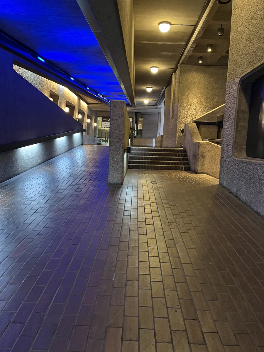 GeorgesGazette's tweet photo. Site with the most locations? The Barbican Centre! There are about 10! Here are some of the most famous.
https://t.co/DHrEeTcGwQ
#LockwoodLocations
#SaveLockwoodandCo https://t.co/jFxmEpKf49