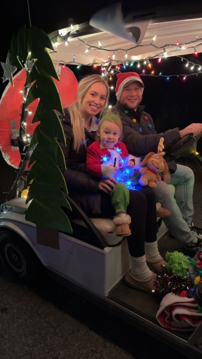 myHOMEBANK's tweet photo. “The Grinch” was the theme for this year’s Lighted Christmas Parade in Canton last night. Of course, our team found the Christmas message and the crowd loved it! A job well done from our Canton crew!

HOMEBANK, MEMBER FDIC https://t.co/bvByLHfHKT