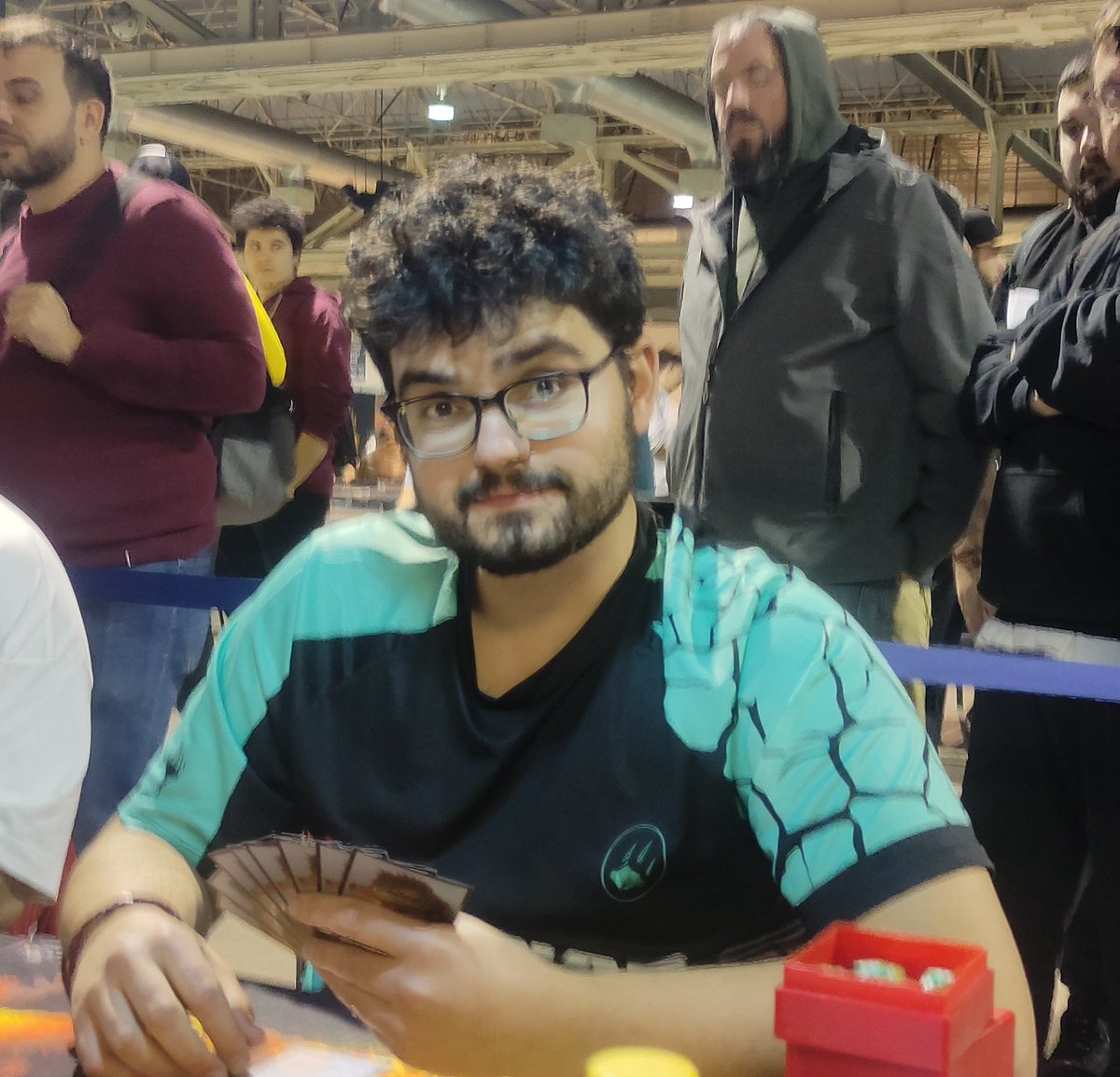 CtoESModern's tweet photo. ¡Semis en cámara! @ugutziano vs @DaJustoS 
#finalCEM https://t.co/0mbnyyI9yP