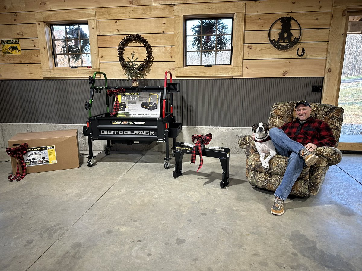bigtoolrack's tweet photo. Video Shoot Day at Bigtoolrack....Lets see what Buster has to offer our great customers....

https://t.co/FWIBAgxd0M https://t.co/skOFASaEJm