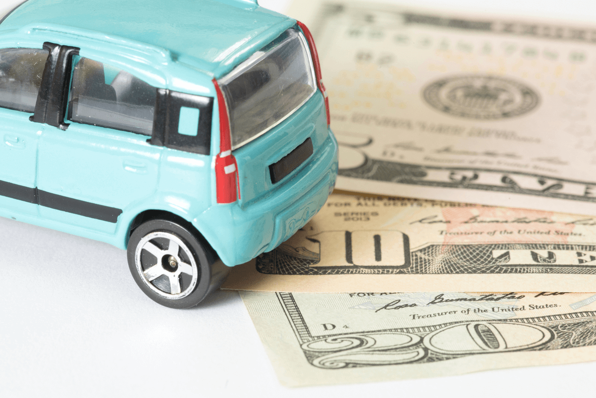 🚙💰 On the #Salvagebid blog, explore the benefits and eligibility criteria of the #EV tax credit and check how it can positively impact your finances 👉: cutt.ly/lwAigcmx