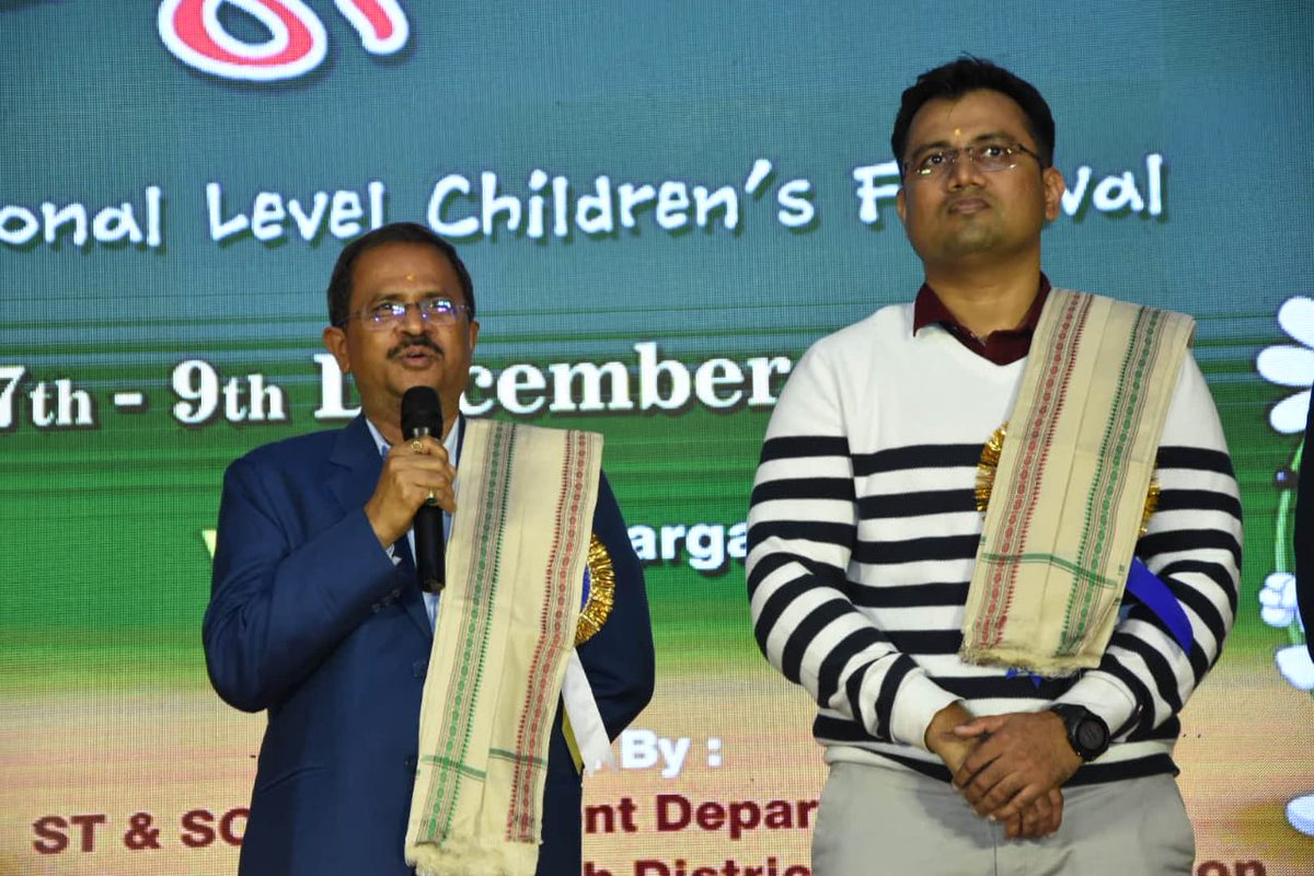 scstdevdept's tweet image. RDC North Dr Suresh Chandra Dalai &amp;amp; Hockey India President Padma Shri Dr @DilipTirkey graced Zonal #Sargiful Day-2. They appreciated skills of tribal students &amp;amp; wished them success.
@roopars