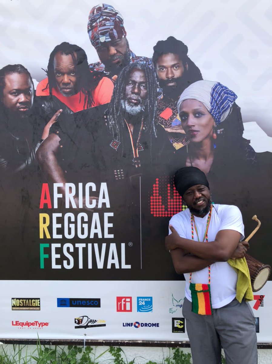 Kuchoko on the move... We are ready to drop Kuchoko missiles in Koumassi, Abidjan in a couple of hours with Tiken Jah Fakoly, Takana Zion, Kajeem, Mo' Kalamity and Spyro. Representing the colours to the core tonite...