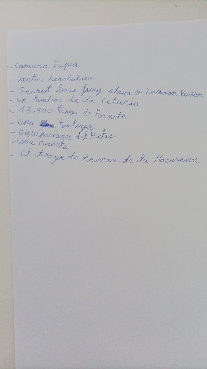 rancio's tweet photo. Ojo a la carta del niño, más sevillano que el Postigo https://t.co/AuQu5WfY3E