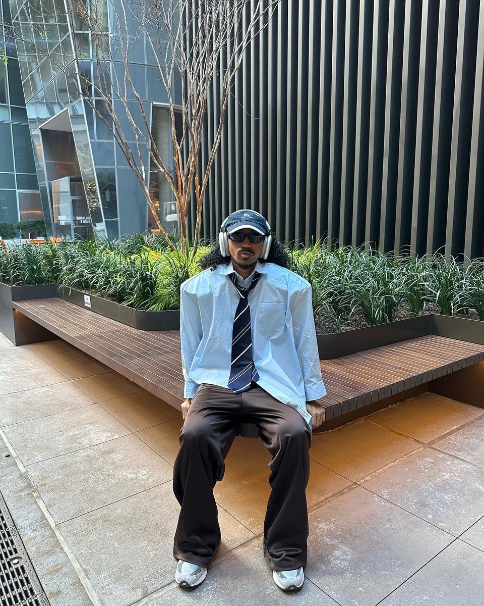 Angelo Saunders tweet media