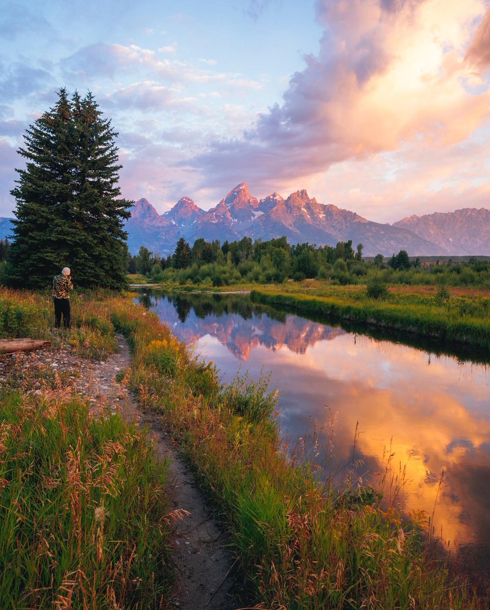 CodyMayer22's tweet photo. the tetons https://t.co/nnDbMVqDUZ