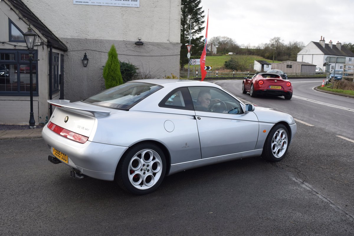 AROCeastmids's tweet photo. Alfas at our January 2023 breakfast meeting and drive. We'll be doing the same in 2024! #AlfaRomeo #Alfisti #AROC https://t.co/KJxz5TNeCC