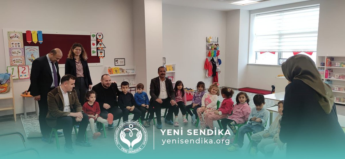 📍 Osmaniye’deyiz…

Osmaniye Devlet Hastanesinde hizmet veren Kreş, Gündüz Bakımevi ve Anaokulu'nun kıymetli öğretmenleri ve güleryüzlü öğrencilerini ziyaret ettik. YENİSENDİKA olarak her platformda gündeme getirdiğimiz, sağlık çalışanlarımız için çok acil bir ihtiyaç olan kreş