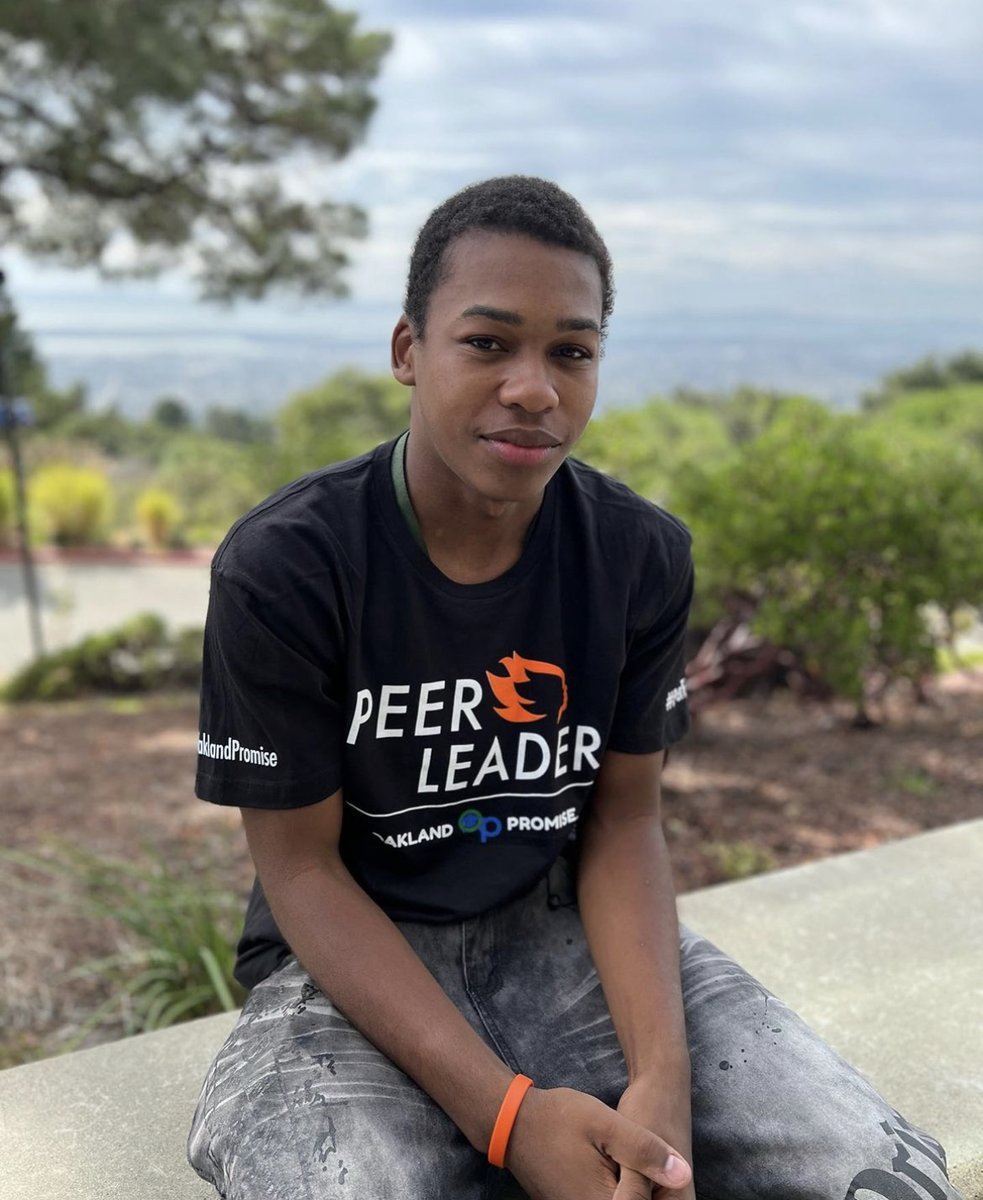 PeerForward's tweet image. “I want others to have the same opportunities as me to help them succeed.”

It’s #ForwardThinkerFriday! Meet this week’s spotlight: Deborian Ramsey! Deborian is a Peer Leader and a senior at Fremont High School.

You can read the full interview on our blog:peerforward.org/forward-thinke…