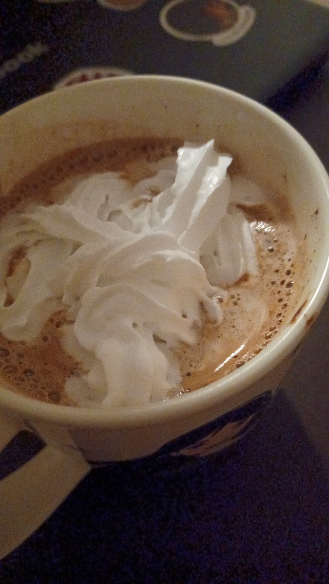 Gfbbakerybites's tweet photo. Hot chocolate season 🍫🍫 https://t.co/h7hISeqHJz