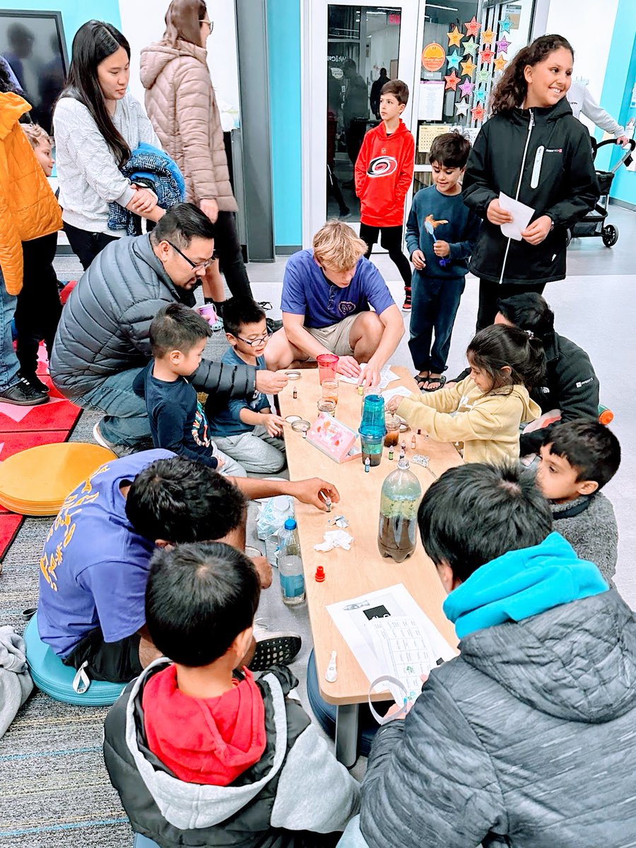 WCPSS's tweet image. .@AFESStars held its first-ever STEM Night on Dec. 7, and the event was a huge success! Apex Friendship High students led activities and even had a clean-up crew that left the school spotless afterward.🙂