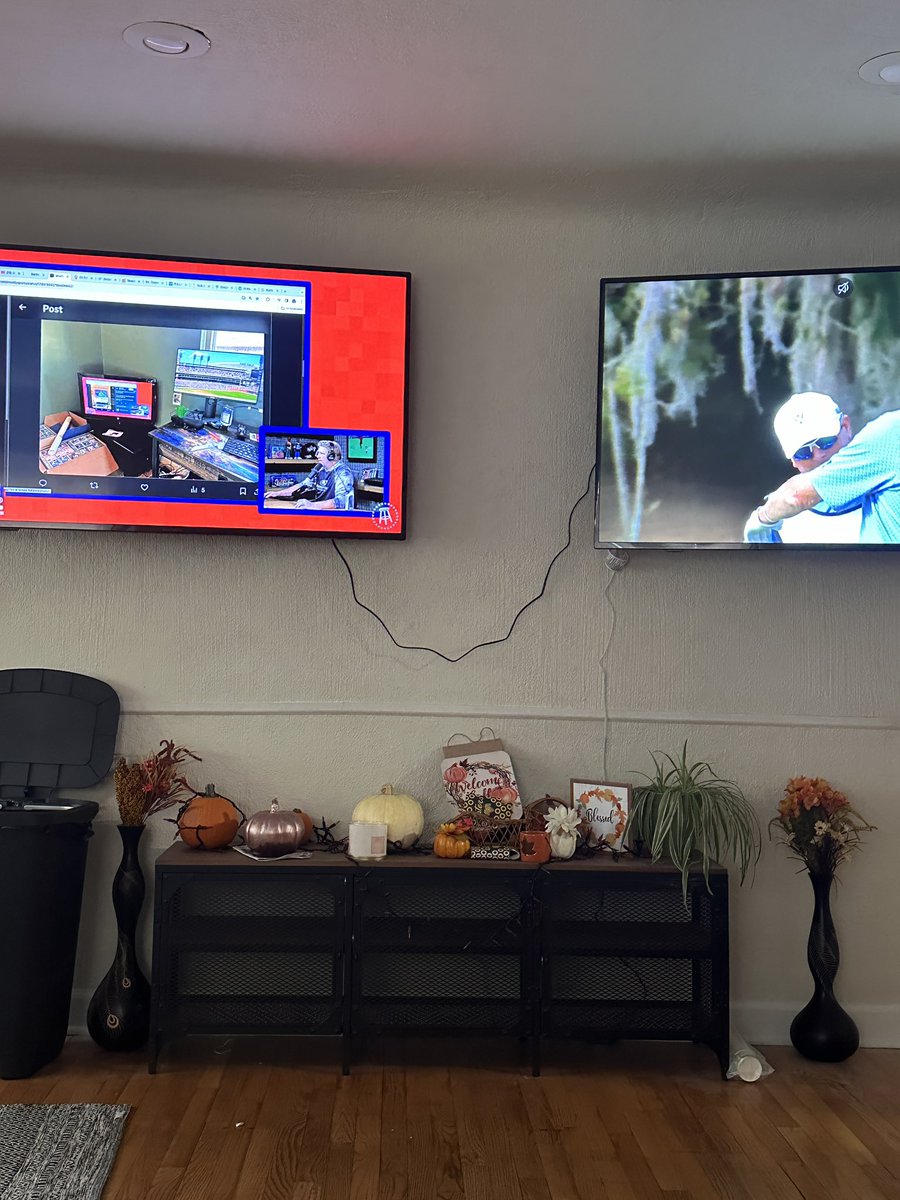 StonedAppetit's tweet photo. Late to watching this AM, but @mostlysports is on in our studio.. https://t.co/am8hoO4UyG