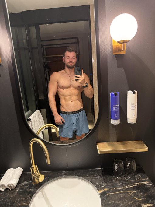 How&rsquo;d you like to get your hands on some of my underwear 😈 now you can 😏 https://t.co/WuLkej5I1x more