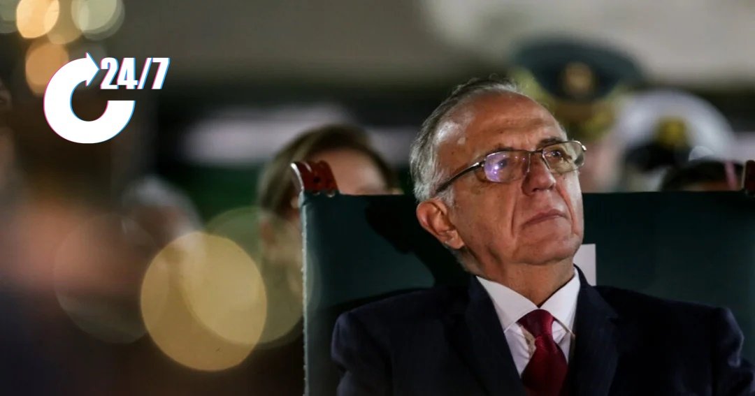 Impacto24_7's tweet image. De incompetente, débil, perverso y descarado señalan al ministro de Defensa Iván Velásquez @Ivan_Velasquez_. 

Esto por cuenta de sus declaraciones sobre la pérdida de la territorialidad y el debilitamiento de las Fuerzas Armadas. Velásquez no admite su responsabilidad en lo que…