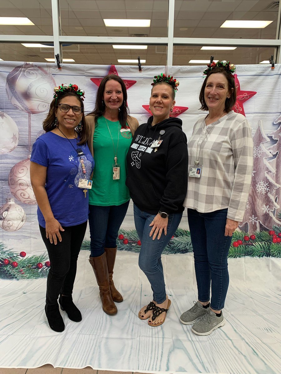 DLisaJohnson1's tweet photo. It's a great day for our Christmas photo! @AragonWildcats Love our counseling team! #WE  💜 https://t.co/DrSFllv898