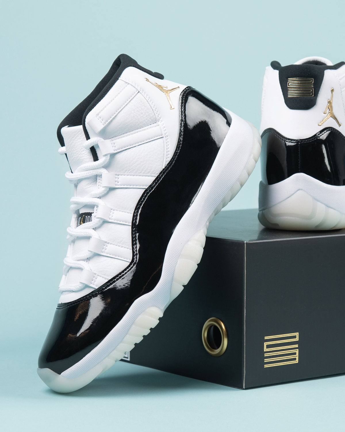 Foot Locker on X The unmistakable. The Jordan Retro 11 Gratitude launches tomorrow 12 9 in full family sizing Reservations close today at 4 00pm EST in the Foot Locker app. https t GsZSbnXT7x X