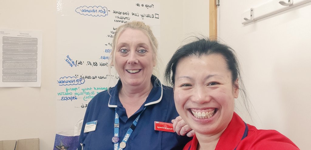 TheVenusMadden's tweet photo. Thank you Sharon, ward sister @HHFTnhs, who shared with me her perspectives in how we can work better as a team. Also thank you for asking me the great Q - as an Associate Director of AHPs, what are you bringing to the AHPs and us?! π€ππ
#Visitibility
#AHPRepresentation https://t.co/mbvgJGBHpe