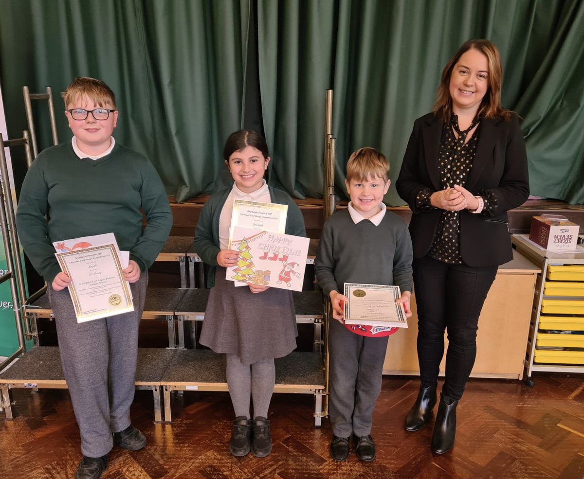 Steph_Peacock's tweet photo. Today it was really nice to do my first  Christmas card school visits of the year to deliver certificates and prizes to Outwood Darfield Academy, Wombwell Park Street Primary School and St Michael and All Angels Catholic Primary School

Thanks for all the lovely designs🎄 https://t.co/QqIkuLiQKM
