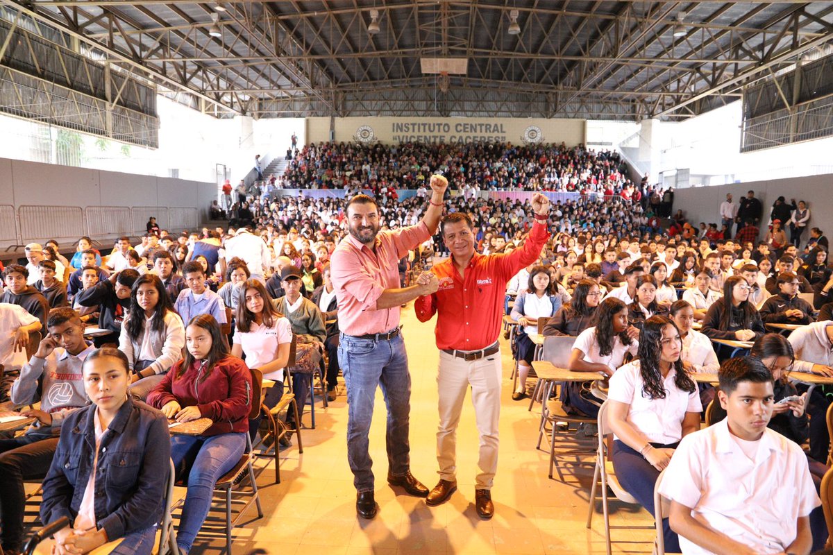 BancadaLibre's tweet image. Vicepresidente del Congreso Nacional, @raseltome, junto al diputado @ovedlopezr, con el apoyo de la @Sedesolhn, en compañía del alcalde del Distrito Central, @JorgeAldanaB y el embajador de la República de China en Honduras, Yu Bo, entregan Becas Solidarias: Francisco Morazán…