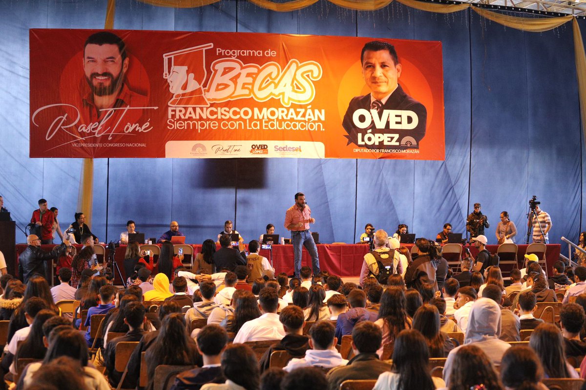 BancadaLibre's tweet image. Vicepresidente del Congreso Nacional, @raseltome, junto al diputado @ovedlopezr, con el apoyo de la @Sedesolhn, en compañía del alcalde del Distrito Central, @JorgeAldanaB y el embajador de la República de China en Honduras, Yu Bo, entregan Becas Solidarias: Francisco Morazán…