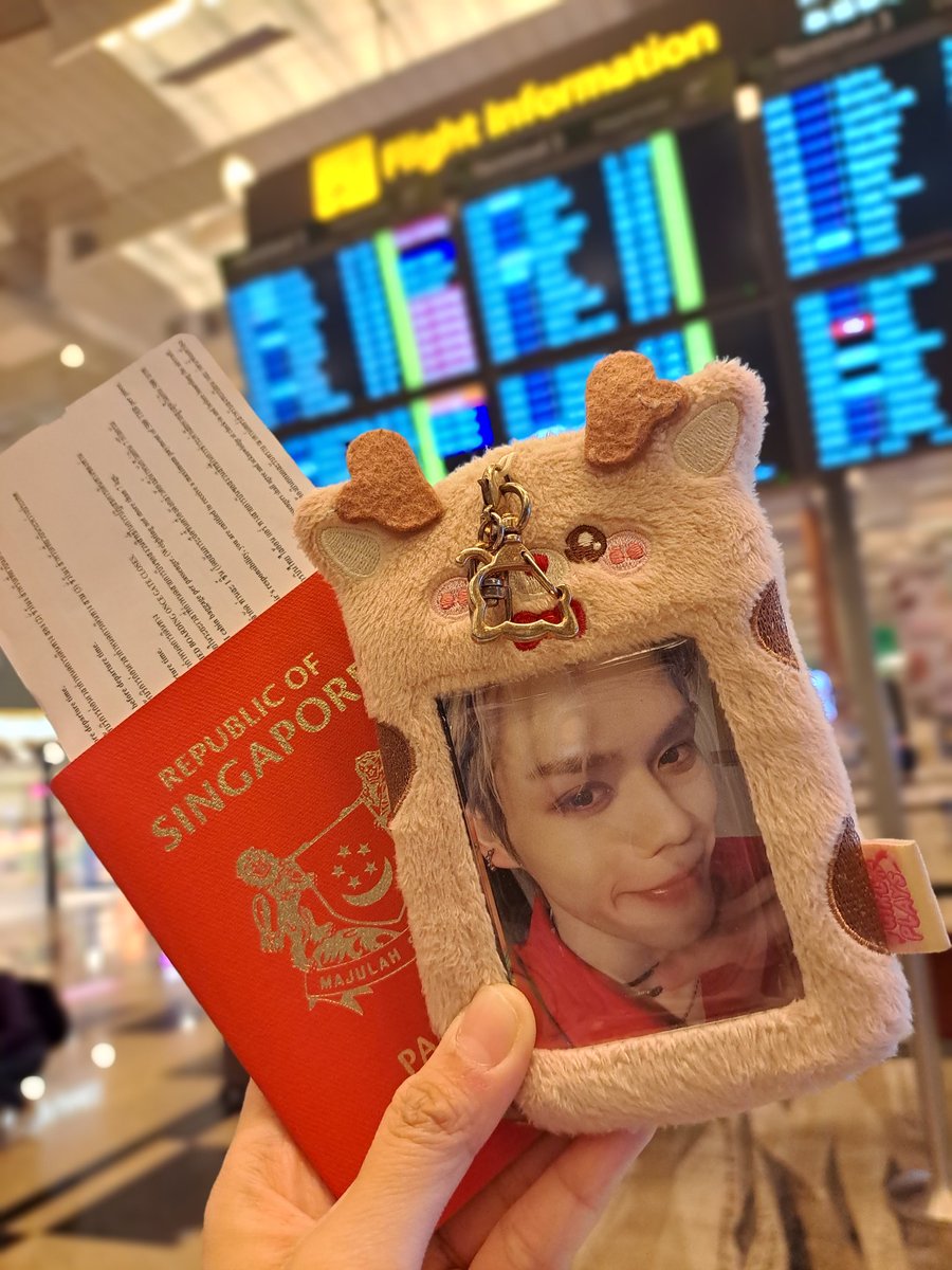 milkywooyu's tweet photo. bye bye kaaaa~~ ์งง์ ์ฌํ before we get to stress over year end pile-up work ๐
#GHOST9 #๊ณ ์คํธ๋์ธ
#ARCADE_HERE
#๊ณ ๋์ผ_๋_์ฌ๊ธฐ์๋ค https://t.co/87vuybTDyy