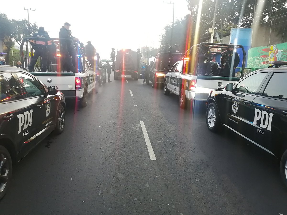 FiscaliaCDMX's tweet photo. La Fiscal General @ErnestinaGodoy acompaña al jefe de @GobCDMX @martibatres, en el arranque del Operativo de seguridad Iztapalapa y Gustavo A. Madero
https://t.co/7qtXzyNKhi https://t.co/USZN32s2Rm