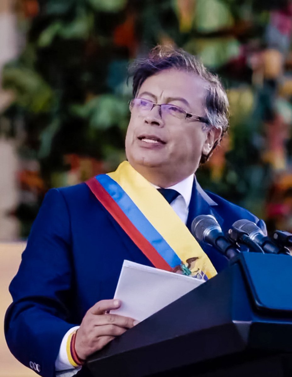 yagami3050's tweet photo. Ustedes se lo imaginan cómo Presidente de Colombia 2026 - 2030?
Yo sí. https://t.co/J4lHEJN3n4