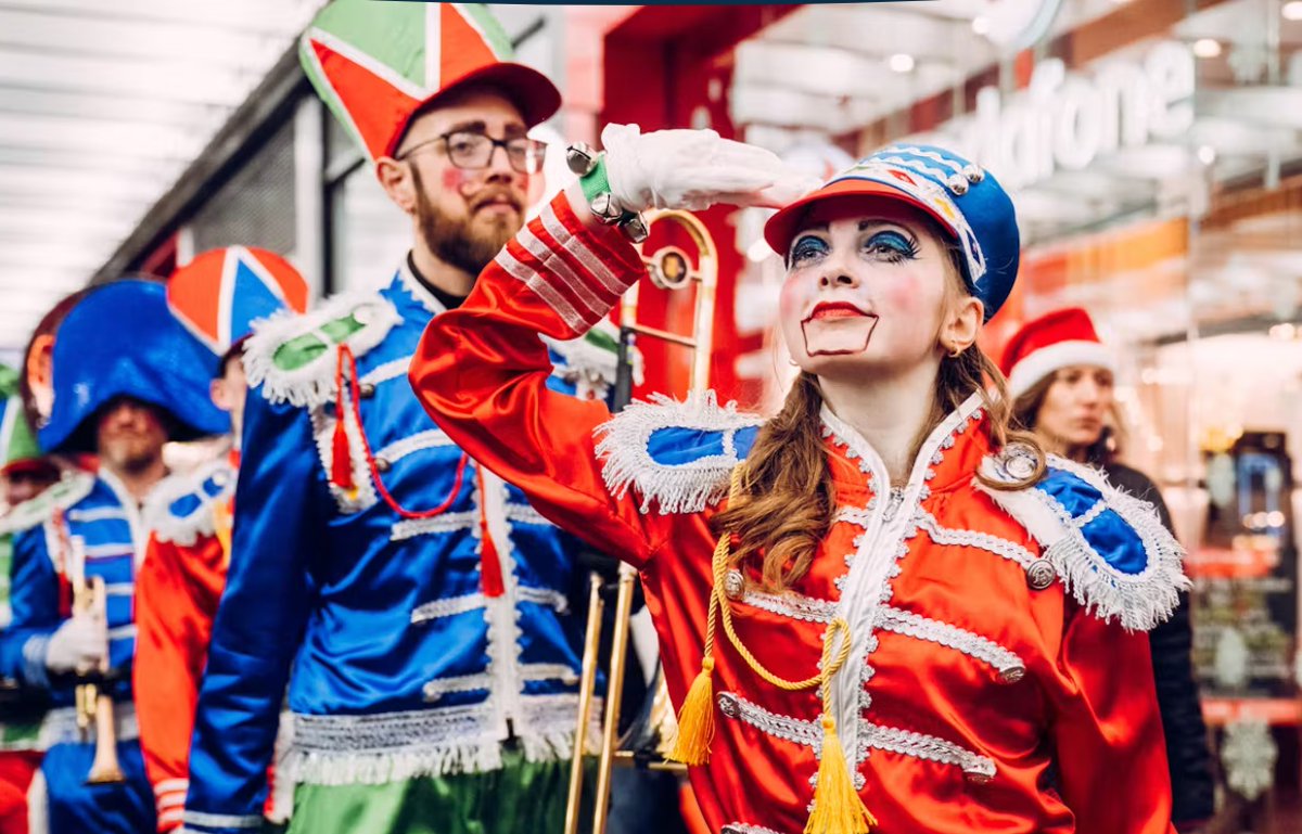 CityCo's tweet photo. THIS WEEKEND: Our penultimate #FestiveSunday with fantastic partners @walktheplank
Christmas shoppers are in for a treat, as our annual Toy Procession entertains and spreads festive joy๐งโโ๏ธ
https://t.co/tUNA48QlMo
@visit_mcr @ILoveMCR @TheMancUK @McrFinest https://t.co/wf9erJqMoW