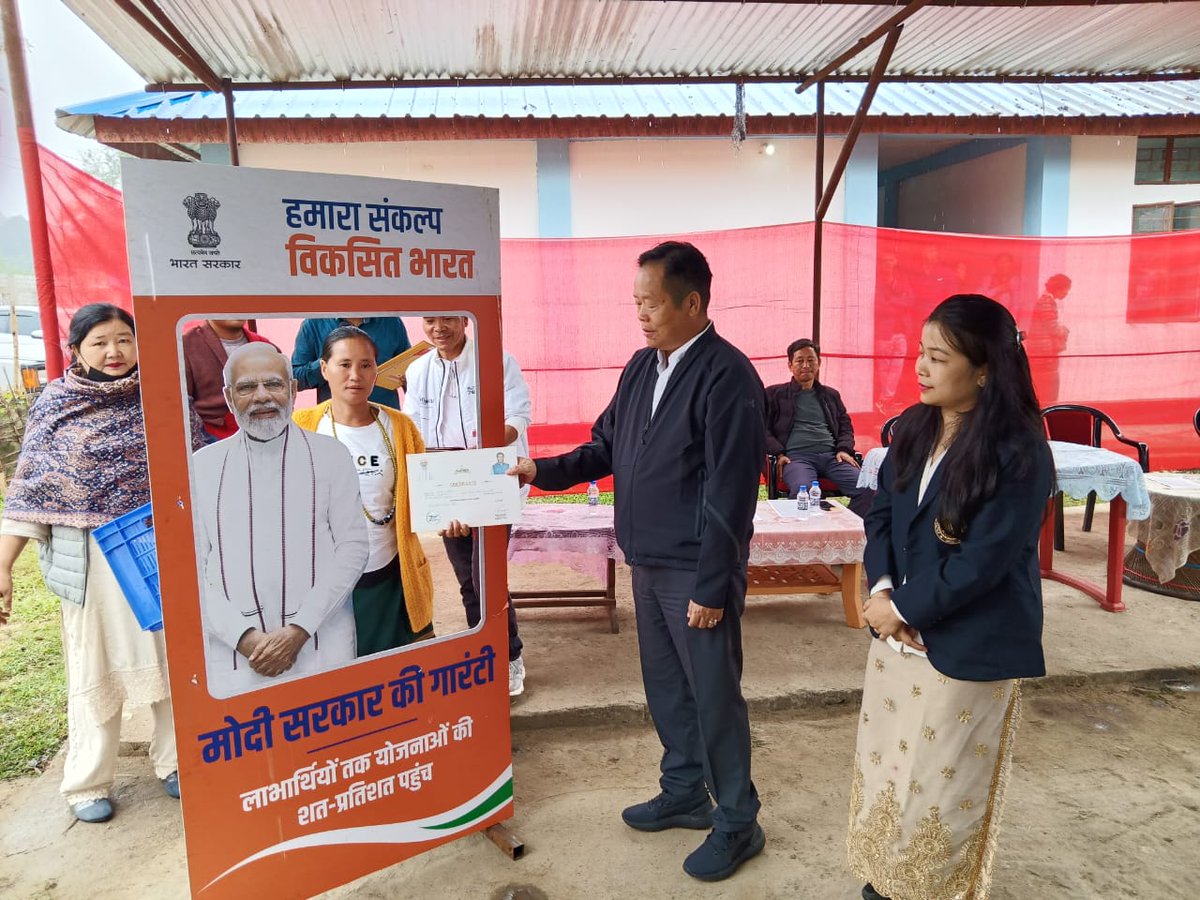 14 Doimukh MLA Shri Tana Hali Tara inaugurated the Seva aapke dwar 2.0  and flagged off the #VBSY for Balijan sub-division from Basarnello in the presence of ZPM Hina Camdir , CO Dr.Heera Panggeng and others.
<a href="/ArunachalDIPR/">ARUNACHAL IPR</a>
<a href="/PemaKhanduBJP/">Pema Khandu པདྨ་མཁའ་འགྲོ་།</a>
<a href="/tanahalitaraBJP/">Tana Hali Tara (Modi Ka Parivaar)</a>