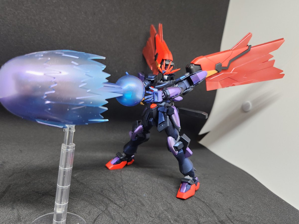 #ガンプラ
#神バーニングガンダム
#マスターガンダム

すでに色々な方が出していますがマスターガンダムカラーの神バーニングガンダムです(^_^;)

やっぱりマスターガンダムカラーめっちゃカッコいいわ…( 〃▽〃)