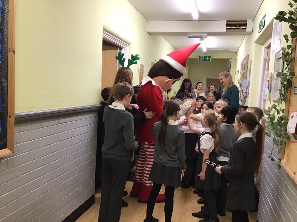 CCMPrimary's tweet photo. Incorporating Christ Church values with Christmas cheer and joy. As you can see the children were delighted .⭐️🎄🎅⭐️
#servicetothecommunity https://t.co/avwSp6CQko